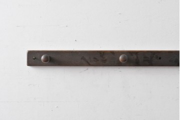 中古　飛騨産業　キツツキ　プロヴィンシャル(Provincial)　ブリティッシュカントリーな素朴さが魅力のウォールフック　(R-086885)