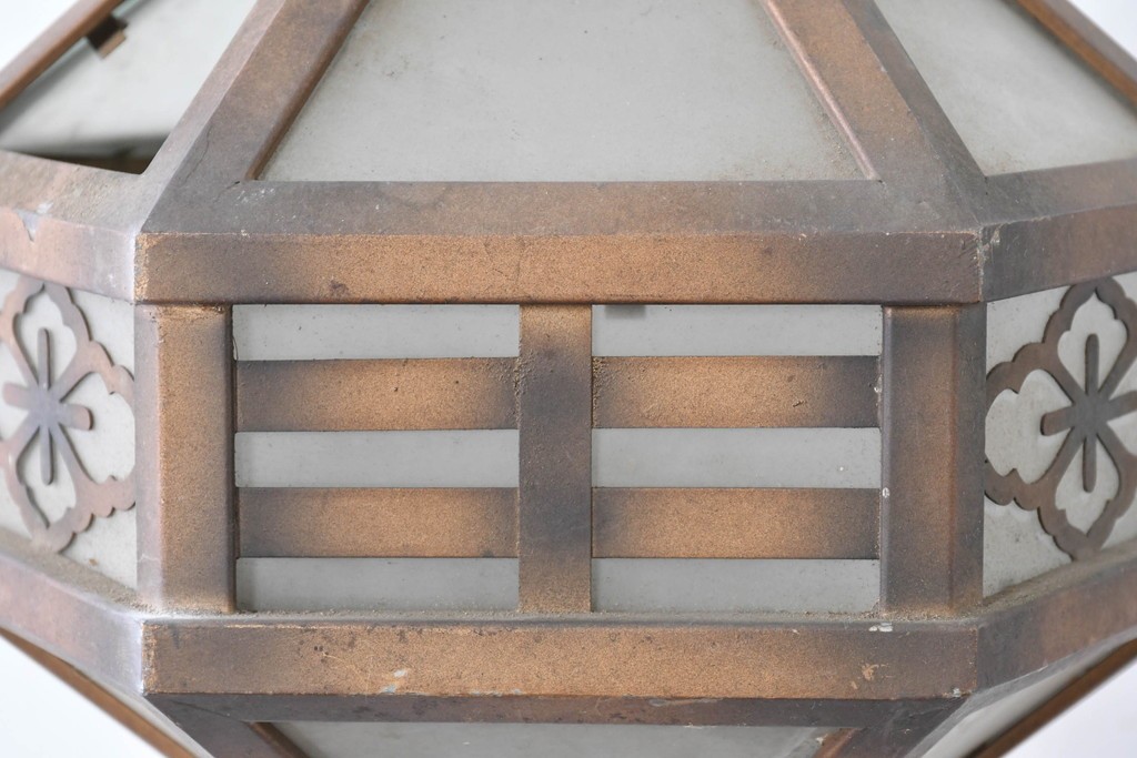 和製アンティーク　花菱文様をあしらった六角形のシーリングライト　(R-086887)