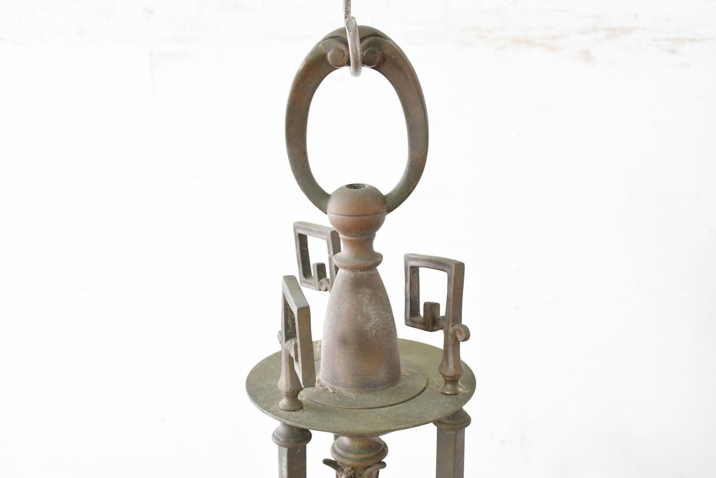 フランスアンティーク　優美な曲線を描く真鍮フレームの3灯シャンデリア　(R-086888)