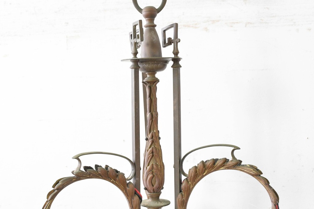 フランスアンティーク　優美な曲線を描く真鍮フレームの3灯シャンデリア　(R-086888)