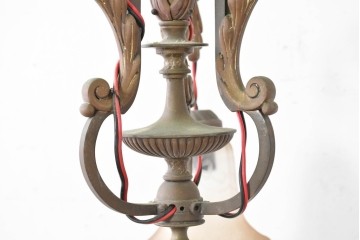 フランスアンティーク　優美な曲線を描く真鍮フレームの3灯シャンデリア　(R-086888)