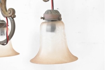 フランスアンティーク　優美な曲線を描く真鍮フレームの3灯シャンデリア　(R-086888)