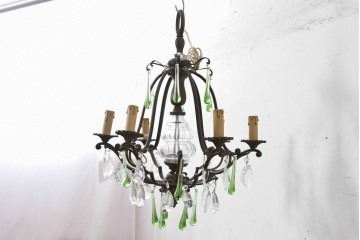 フランスアンティーク　Lloyd's Antiques(ロイズアンティークス)取り扱い　グリーンドロップのガラスが華やかに揺れるエレガントなシャンデリア　(R-086890)