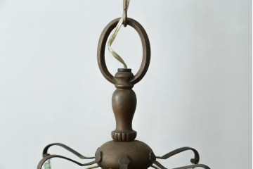 フランスアンティーク　1940年頃　Lloyd's Antiques(ロイズアンティークス)取り扱い　グリーンドロップのガラスが華やかに揺れるエレガントなシャンデリア　(R-086890)