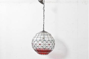 イギリスヴィンテージ　ビビッドな差し色が目を惹くステンドグラスの球体型ペンダントライト　(R-086891)