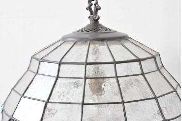 イギリスヴィンテージ　ビビッドな差し色が目を惹くステンドグラスの球体型ペンダントライト　(R-086891)