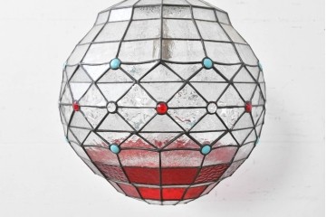 イギリスヴィンテージ　ビビッドな差し色が目を惹くステンドグラスの球体型ペンダントライト　(R-086891)