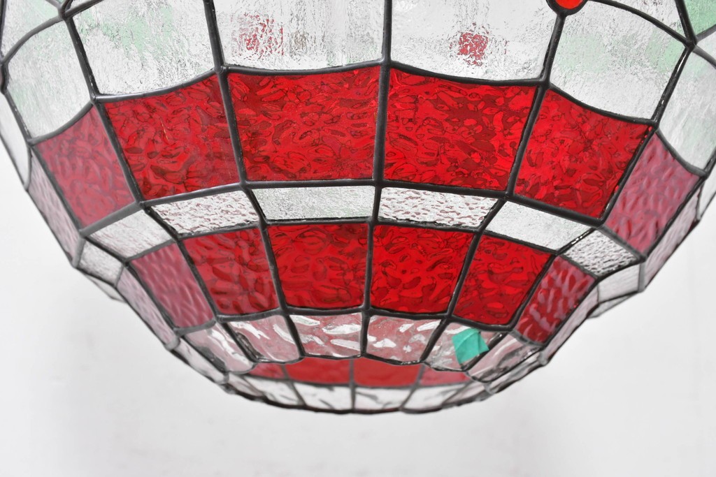 イギリスヴィンテージ　ビビッドな差し色が目を惹くステンドグラスの球体型ペンダントライト　(R-086892)