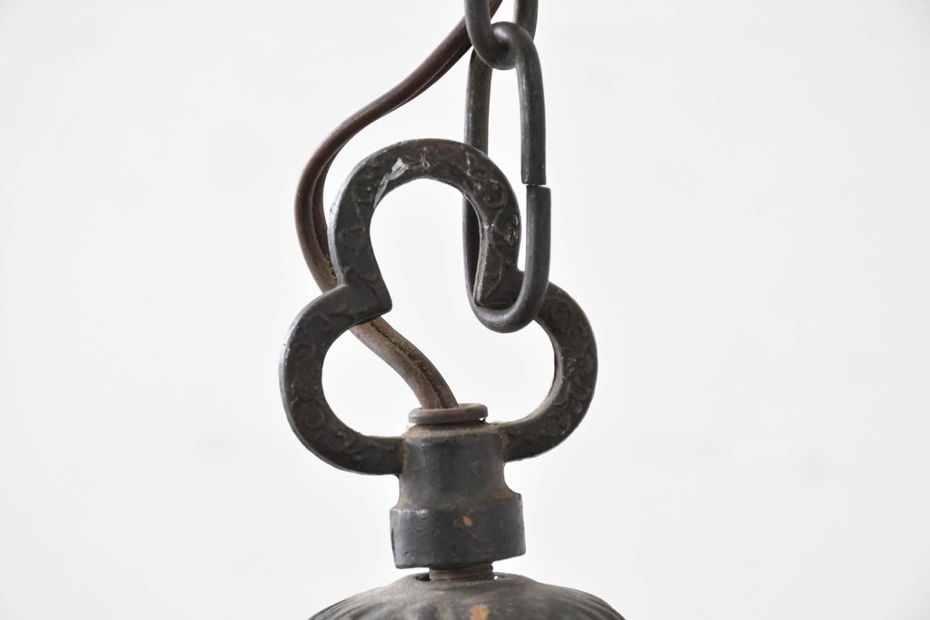 和製アンティーク　空間に重厚感を添えるブラケットが魅力な吊り下げ照明　(R-086893)