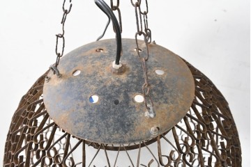 和製アンティーク　透かし模様が印象的な球体デザインの吊り下げ照明　(R-086894)