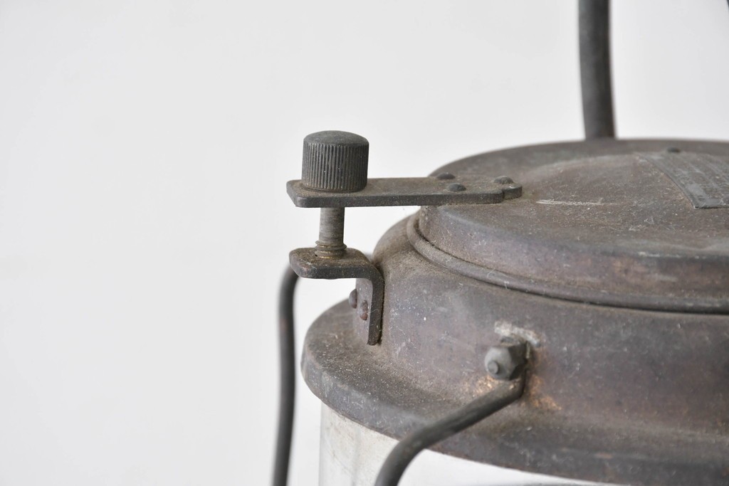 《引っ掛けシーリング式ペンダントライト加工費込み》　和製ヴィンテージ　日本船燈株式会社　無骨で渋い風合いが魅力の真鍮製マリンランプ　(R-086897)