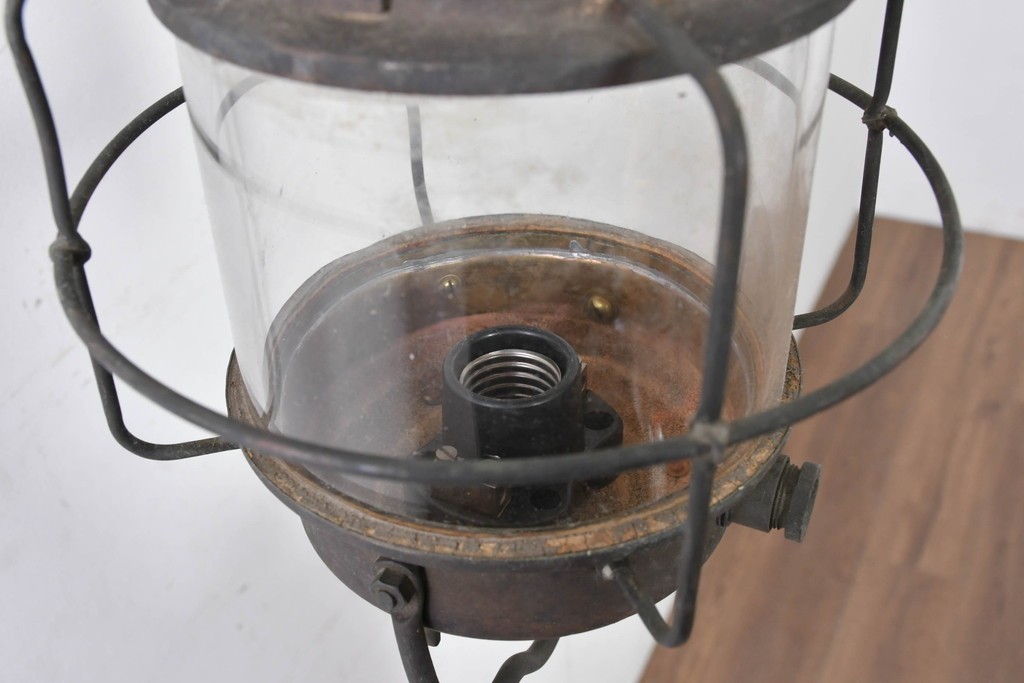 《引っ掛けシーリング式ペンダントライト加工費込み》　和製ヴィンテージ　日本船燈株式会社　無骨で渋い風合いが魅力の真鍮製マリンランプ　(R-086897)