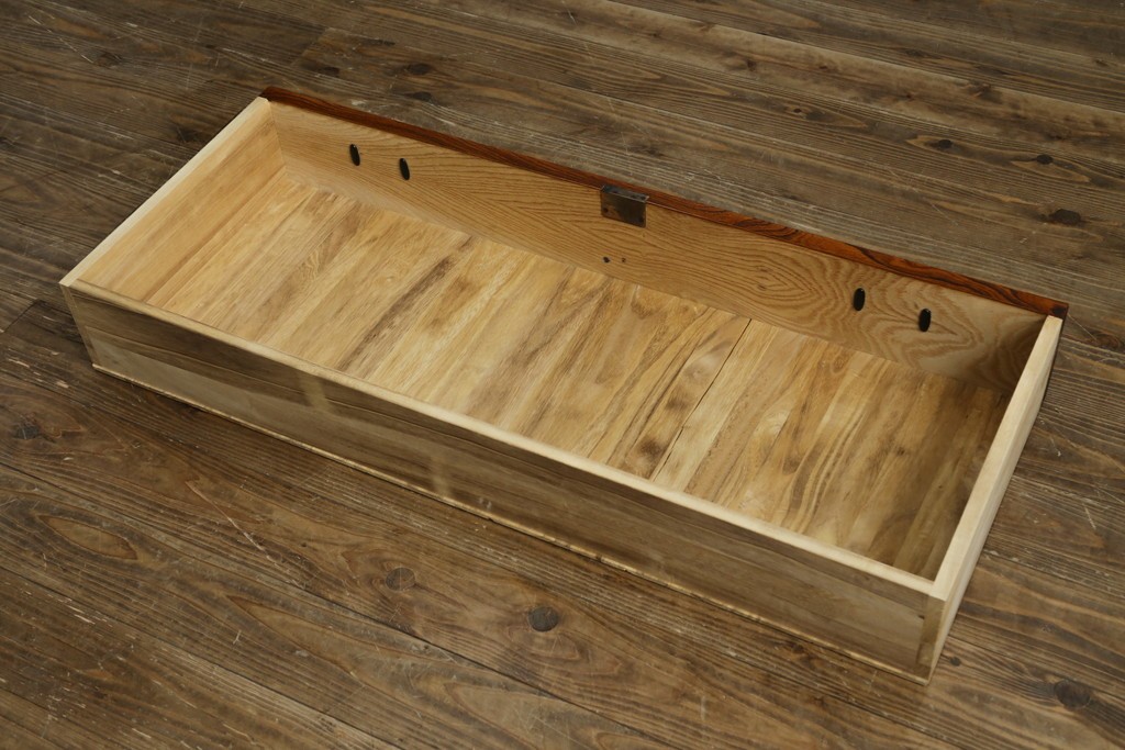 和製ヴィンテージ　美品　岩谷堂箪笥　重厚な飾り金具が映える戸棚付き衣装箪笥　(R-086898)