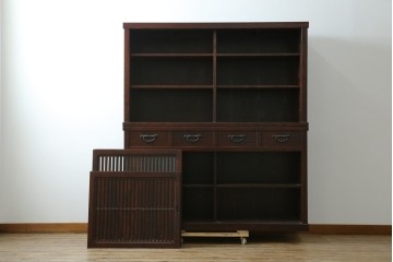 中古　美品　三面栗(クリ)材　格子戸が美しい水屋箪笥　(R-086902)