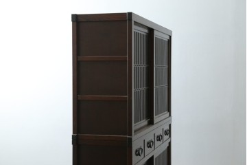 中古　美品　三面栗(クリ)材　格子戸が美しい水屋箪笥　(R-086902)