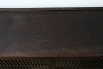 中古　美品　三面栗(クリ)材　格子戸の水屋箪笥サイドボード　(R-086903)