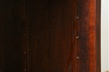 中古　美品　三面栗(クリ)材　引き出し4杯付き　格子戸の水屋箪笥サイドボード　(R-086904)
