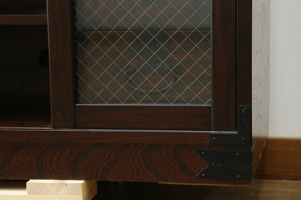 中古　希少な廃番品　青木産業　欅(ケヤキ)材　4way　デザイン性と実用性を兼ね備えたテレビ台　(R-086906)