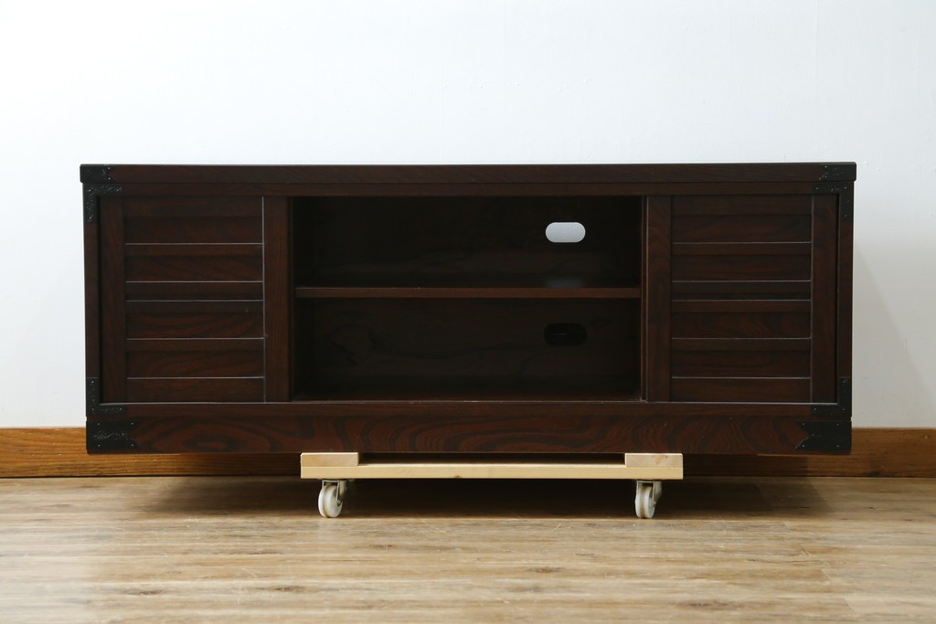 中古　希少な廃番品　青木産業　欅(ケヤキ)材　4way　デザイン性と実用性を兼ね備えたテレビ台　(R-086906)