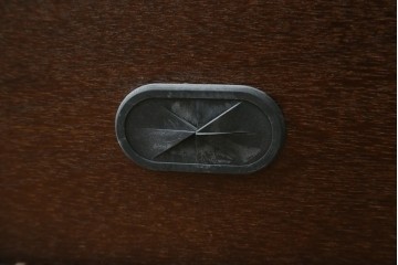 中古　希少な廃番品　青木産業　欅(ケヤキ)材　4way　デザイン性と実用性を兼ね備えたテレビ台　(R-086906)