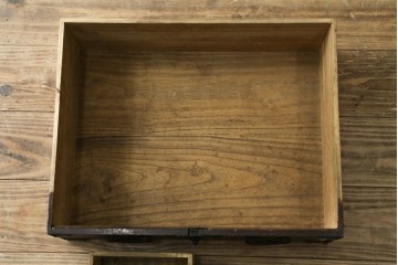 和製アンティーク　明治期　重厚な金具と味わいのある佇まいが魅力の東北小箪笥　(R-086907)