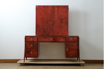 中古　美品　希少!!　アルド・トゥーラ(ALDO TURA)　艶やかな赤褐色が目を引く仔山羊革(ゴートスキン)張りのドレッサー　(R-086908)
