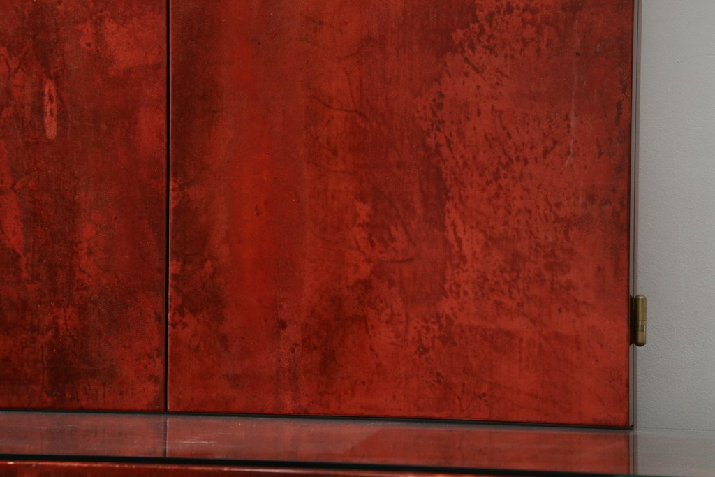 中古　美品　希少!!　アルド・トゥーラ(ALDO TURA)　艶やかな赤褐色が目を引く仔山羊革(ゴートスキン)張りのドレッサー　(R-086908)