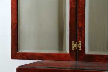 中古　美品　希少!!　アルド・トゥーラ(ALDO TURA)　艶やかな赤褐色が目を引く仔山羊革(ゴートスキン)張りのドレッサー　(R-086908)