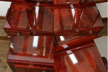 中古　美品　希少!!　アルド・トゥーラ(ALDO TURA)　艶やかな赤褐色が目を引く仔山羊革(ゴートスキン)張りのドレッサー　(R-086908)