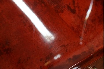中古　美品　希少!!　アルド・トゥーラ(ALDO TURA)　艶やかな赤褐色が目を引く仔山羊革(ゴートスキン)張りのドレッサー　(R-086908)