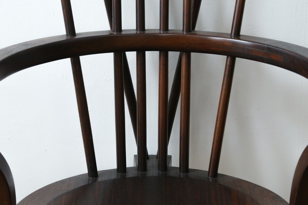 和製ヴィンテージ　九州民芸家具　ゴールドスミス　美しいデザインのアームチェア2脚セット　(R-086910)