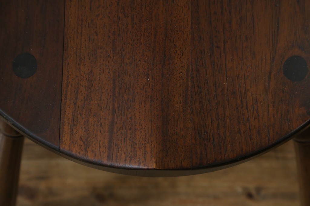 和製ヴィンテージ　九州民芸家具　ゴールドスミス　美しいデザインのアームチェア2脚セット　(R-086910)