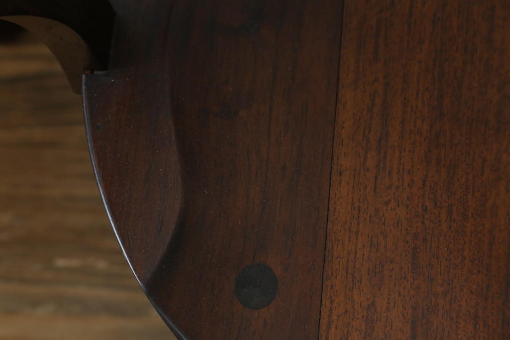 和製ヴィンテージ　九州民芸家具　ゴールドスミス　美しいデザインのアームチェア2脚セット　(R-086910)