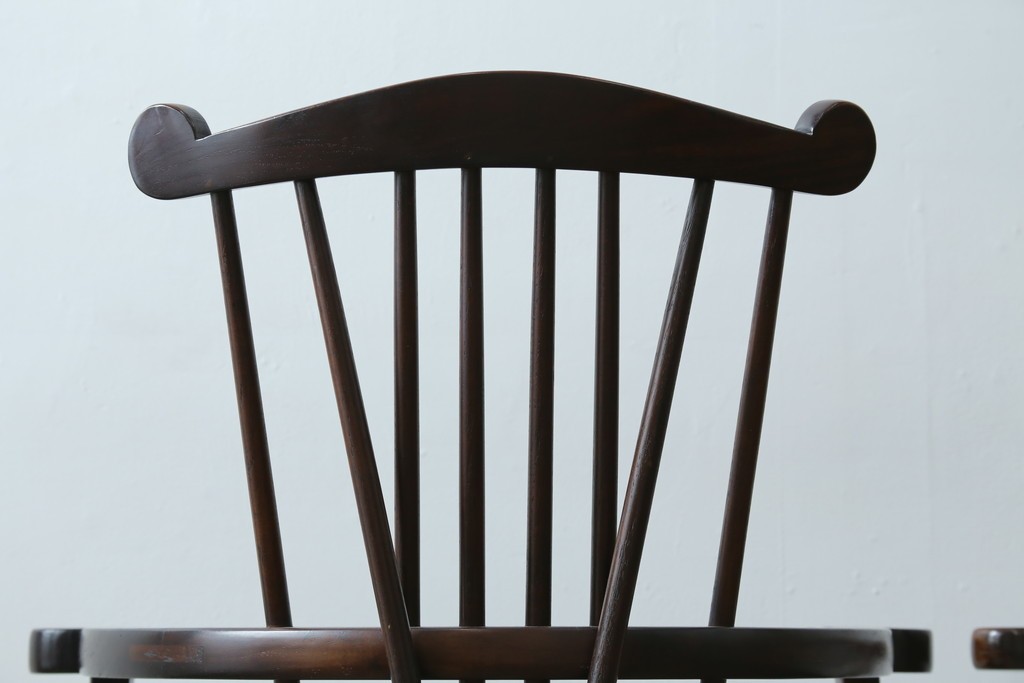 和製ヴィンテージ　九州民芸家具　ゴールドスミス　美しいデザインのアームチェア2脚セット　(R-086910)