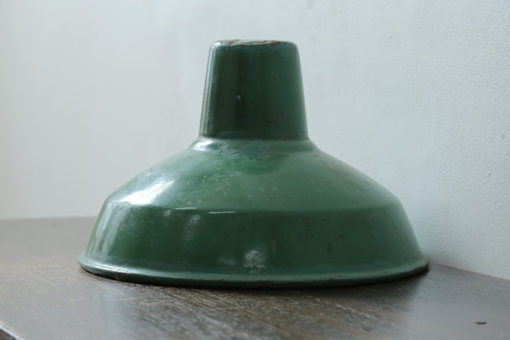 《引っ掛けシーリング式ペンダントライト加工費込み》　イギリスアンティーク　インダストリアル　鮮やかなグリーンが目を惹くペンダントライト　(R-086912)