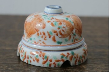 和製アンティーク　昭和初期　珍品　ひらひらと泳ぐ金魚の図が可愛らしい碍子付きのペンダントライト　(R-086916)