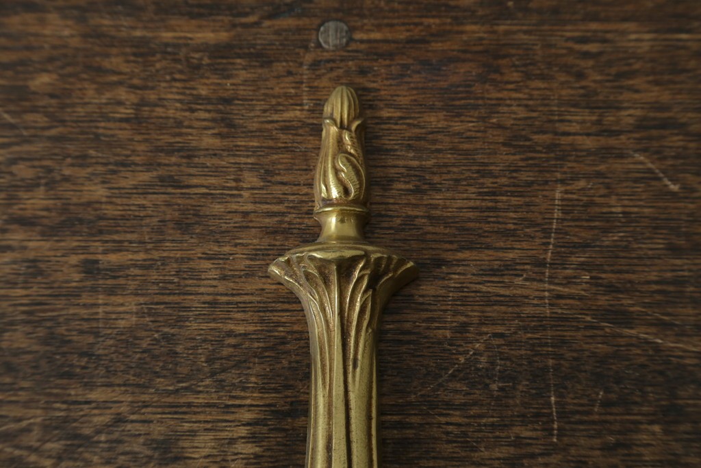 フランスヴィンテージ　繊細で優雅な装飾が魅力的な2灯式ウォールライト　(R-086917)