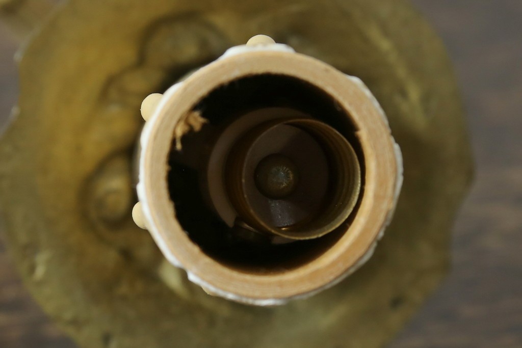 フランスヴィンテージ　繊細で優雅な装飾が魅力的な2灯式ウォールライト　(R-086917)