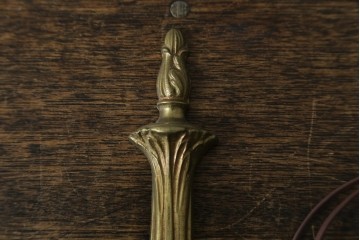 フランスヴィンテージ　繊細で優雅な装飾が魅力的な2灯式ウォールライト　(R-086918)