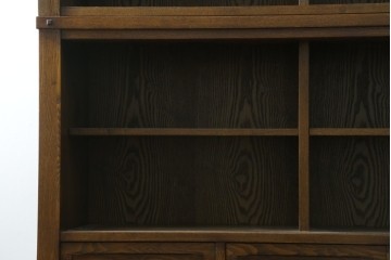 中古　美品　上手物　高級品!!　タモ材　格子戸が上品な脚付き水屋箪笥　(R-086919)