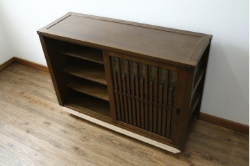 中古　美品　上手物　高級品!!　タモ材　格子戸が上品なサイドボード　(R-086920)