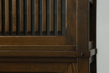 中古　美品　上手物　高級品!!　タモ材　格子戸が上品なサイドボード　(R-086920)