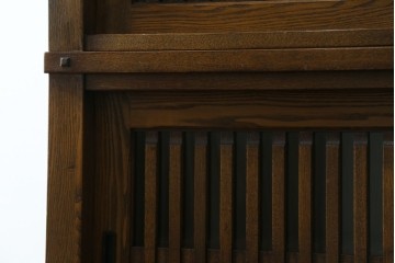 中古　美品　上手物　高級品!!　タモ材　格子戸が上品な脚付きサイドボード　(R-086921)