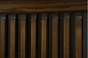 中古　美品　上手物　高級品!!　タモ材　格子戸が上品な脚付きサイドボード　(R-086921)