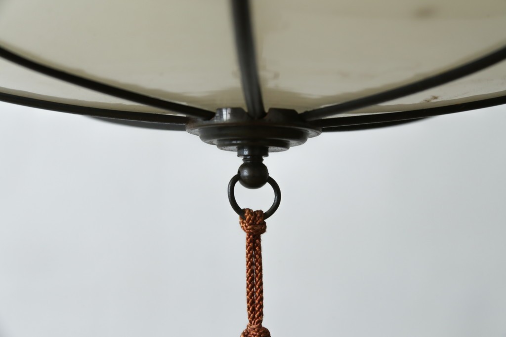 和製ヴィンテージ　真鍮飾りとタッセル付きのペンダントライト　(R-086922)