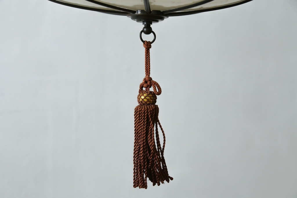 和製ヴィンテージ　真鍮飾りとタッセル付きのペンダントライト　(R-086922)