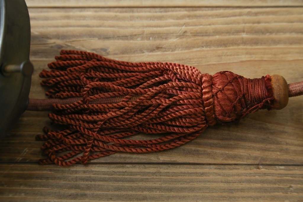 和製ヴィンテージ　真鍮飾りとタッセル付きのペンダントライト　(R-086922)