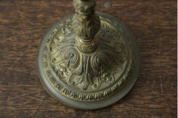 フランスアンティーク　高級品　L.PINET社　真鍮　オパールミルキーガラスシェードのデスクライト　(R-086925)