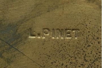 フランスアンティーク　高級品　L.PINET社　真鍮　オパールミルキーガラスシェードのデスクライト　(R-086925)