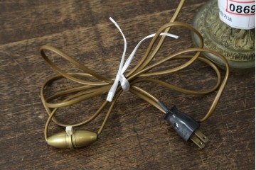 フランスアンティーク　高級品　L.PINET社　真鍮　オパールミルキーガラスシェードのデスクライト　(R-086925)